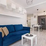 Ground Floor With Garden And Free Garage In By Renters