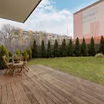 Ground Floor With Garden And Free Garage In By Renters *
