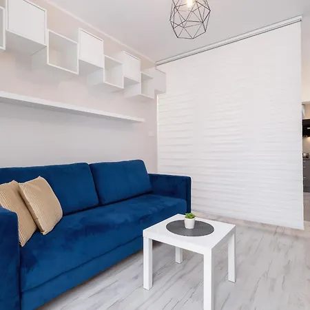 Apartment Ground Floor With Garden And Free Garage In By Renters Sosnowiec