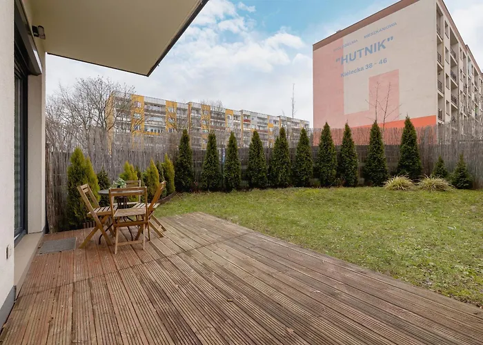 Ground Floor With Garden And Free Garage In By Renters *